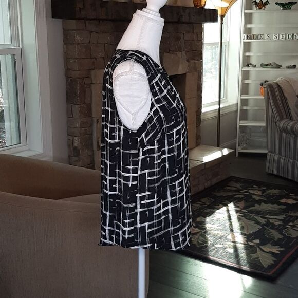 Apt. 9 sz PM Black and White Lightweight Button Down shirt - Picture 2 of 7